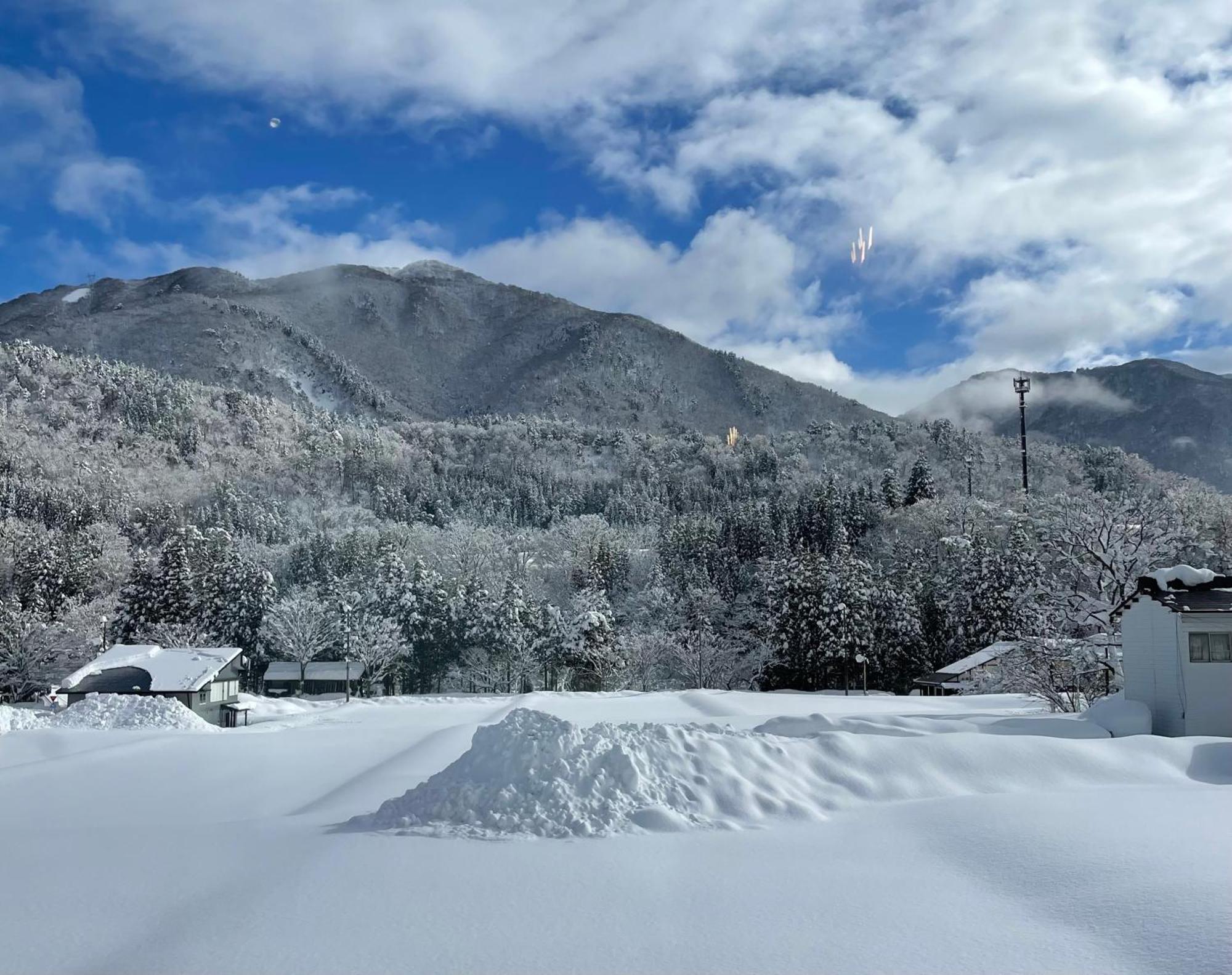 Guesthouse Shirakawa-Go Inn Zewnętrze zdjęcie